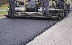 停车场路面硬化解决方案 —— 合理排水设计，提升使用寿命
